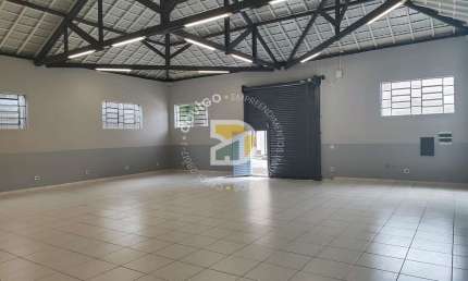 Galpão / Depósito / Armazém para alugar em Centro de 216.00m²