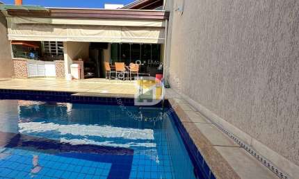 Casa de Condomínio para venda em Aterrado de 169.81m² com 2 Quartos, 2 Suites e 2 Garagens