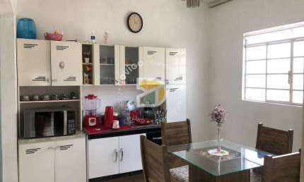 Casa de Condomínio para venda em Jardim Itacolomi de 130.00m² com 4 Quartos e 4 Garagens
