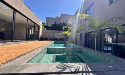 Casa de Condomínio para venda em Alphaville Iii de 420.00m² com 4 Quartos, 4 Suites e 4 Garagens