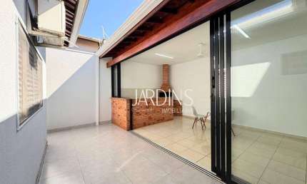 Casa para venda em Residencial E Comercial Palmares de 180.00m² com 4 Quartos, 2 Suites e 4 Garagens