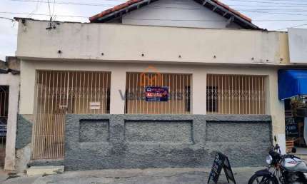 Casa para alugar em Vila Expedicionários Cruzeirenses de 158.00m² com 3 Quartos e 1 Garagem
