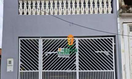 Casa para alugar em Jardim Amália de 211.00m² com 2 Quartos, 1 Suite e 2 Garagens