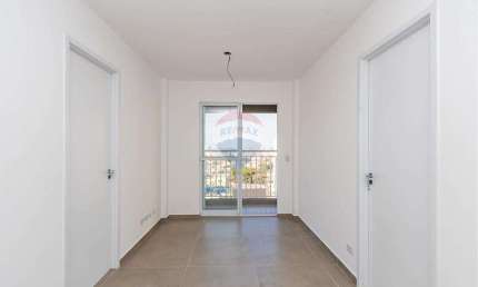 Apartamento para venda em Capão Raso de 45.16m² com 2 Quartos e 1 Garagem