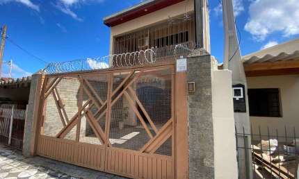 Casa para venda em Vila Barcelona de 218.00m² com 4 Quartos, 1 Suite e 4 Garagens