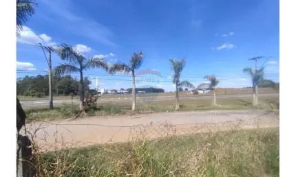Lote / Terreno para alugar em Parque Industrial Getúlio Vargas Ii de 1500.00m²