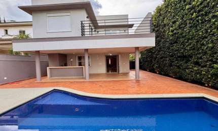 Casa de Condomínio para alugar em Jardim Botânico de 333.00m² com 3 Quartos, 3 Suites e 3 Garagens
