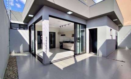 Casa para venda em Vila Monte Alegre de 171.00m² com 3 Quartos, 2 Suites e 2 Garagens