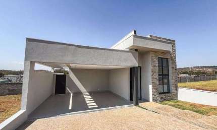 Casa de Condomínio para venda em Vila Do Golf de 137.00m² com 3 Quartos, 3 Suites e 4 Garagens