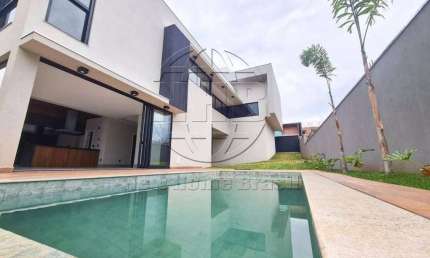 Casa de Condomínio para venda em Residencial E Empresarial Alphaville de 318.00m² com 3 Quartos, 3 Suites e 4 Garagens