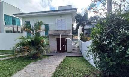Casa de Condomínio para venda e aluguel em Granja Viana de 346.00m² com 4 Quartos, 2 Suites e 6 Garagens