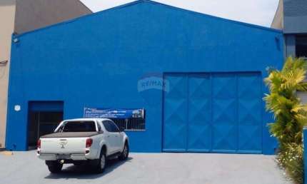 Prédio Comercial para alugar em Alphaville Industrial de 500.00m² com 10 Garagens