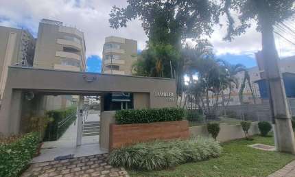 Apartamento para alugar em Água Verde de 80.00m² com 2 Quartos, 1 Suite e 1 Garagem