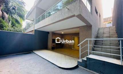 Casa de Condomínio para venda e aluguel em Granja Viana de 213.00m² com 3 Quartos, 1 Suite e 2 Garagens