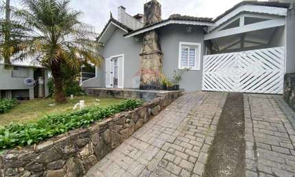 Casa de Condomínio para alugar em Cidade Parquelandia de 300.00m² com 2 Quartos e 1 Suite