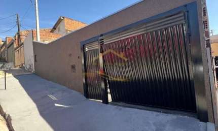 Casa para venda em Residencial Gabriela de 135.00m² com 3 Quartos, 1 Suite e 2 Garagens