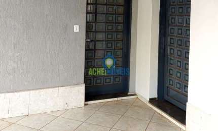 Casa para alugar em Bairro Das Bandeiras de 150.00m² com 3 Quartos, 1 Suite e 1 Garagem