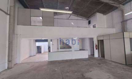 Galpão / Depósito / Armazém para alugar em Jardim Simus de 312.00m²