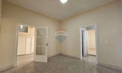 Casa para alugar em Santa Cruz de 178.00m² com 3 Quartos, 2 Suites e 2 Garagens