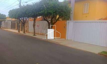 Casa para venda em Parque Residencial Comendador Mancor Daud de 250.00m² com 3 Quartos, 1 Suite e 2 Garagens