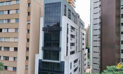 Prédio Comercial para venda em Água Verde de 3794.00m² com 36 Garagens