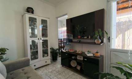 Casa para venda em Jardim Campos Verdes de 46.65m² com 2 Quartos e 2 Garagens