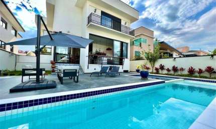 Casa de Condomínio para venda em Condomínio Reserva Da Serra de 445.00m² com 5 Quartos e 4 Suites