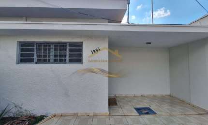 Casa para alugar em Parque Industrial de 100.00m² com 2 Quartos e 1 Garagem