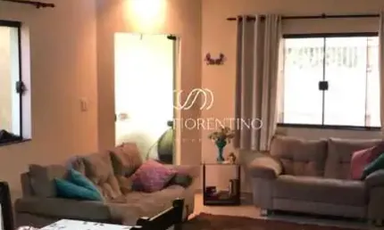 Casa para venda em Jardim Maria Augusta de 180.00m² com 4 Quartos, 3 Suites e 2 Garagens