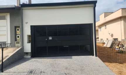 Casa para venda em Santa Cândida de 125.00m² com 2 Quartos, 1 Suite e 2 Garagens