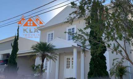 Casa de Condomínio para venda e aluguel em Itapeva de 205.00m² com 3 Quartos, 3 Suites e 4 Garagens