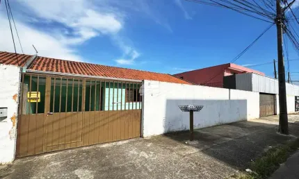 Casa para venda em Atuba de 67.00m² com 2 Quartos e 1 Garagem