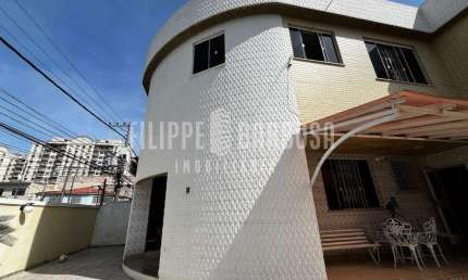 Casa para venda em Vila da Penha de 177.00m² com 4 Quartos, 1 Suite e 3 Garagens