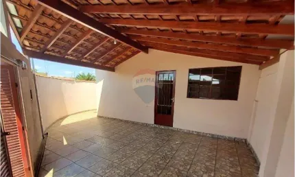 Casa para venda em Martim Francisco de 75.00m² com 3 Quartos e 2 Garagens