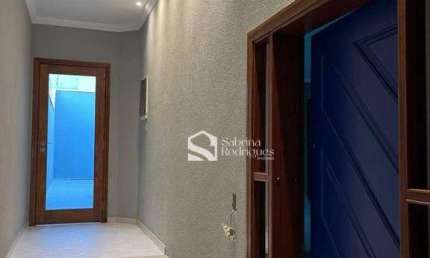 Sobrado para venda em Jardim Valença de 180.00m² com 3 Quartos, 1 Suite e 2 Garagens