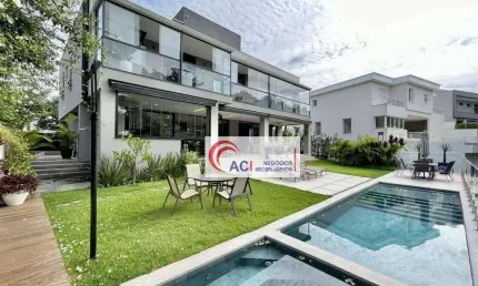 Casa de Condomínio para venda em Granja Viana de 513.00m² com 4 Quartos, 4 Suites e 4 Garagens