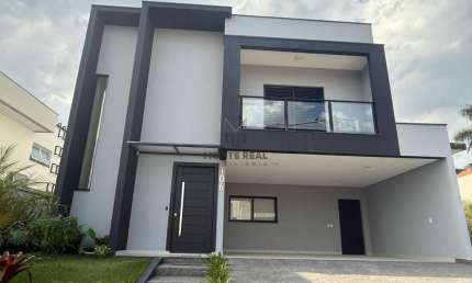 Casa para venda em Green Valley de 258.00m² com 3 Quartos, 3 Suites e 4 Garagens