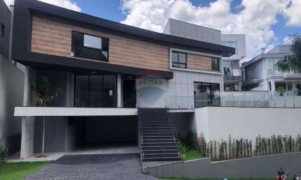 Casa de Condomínio para venda em Residencial Real Park de 310.00m² com 3 Quartos, 3 Suites e 4 Garagens