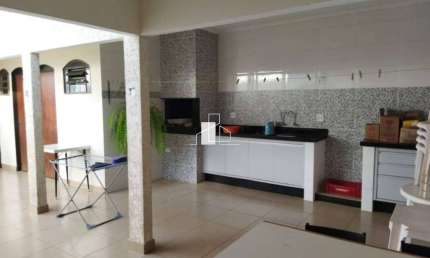 Casa para venda em Jardim Bordon de 238.00m² com 3 Quartos e 3 Garagens