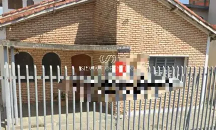 Casa para venda em Centro de 238.00m² com 2 Quartos e 4 Garagens