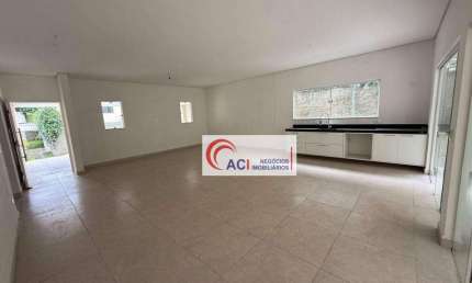 Casa de Condomínio para alugar em Chácara Dos Junqueiras de 198.00m² com 3 Quartos, 1 Suite e 6 Garagens