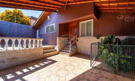 Casa para venda em Parque Residencial Eloy Chaves de 145.00m² com 4 Quartos e 2 Garagens