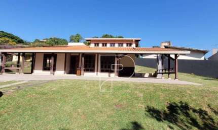 Casa de Condomínio para venda em Granja Viana de 340.00m² com 4 Quartos, 1 Suite e 6 Garagens