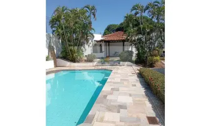 Sobrado para venda em Santos Dumont de 402.00m² com 4 Quartos, 1 Suite e 6 Garagens