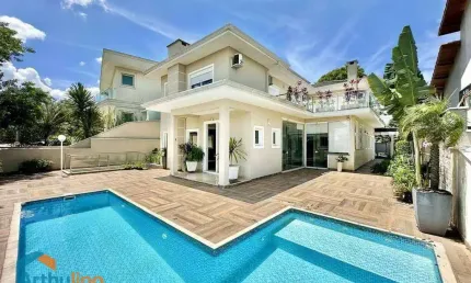 Casa de Condomínio para venda e aluguel em Fazendinha de 358.00m² com 4 Quartos, 2 Suites e 3 Garagens