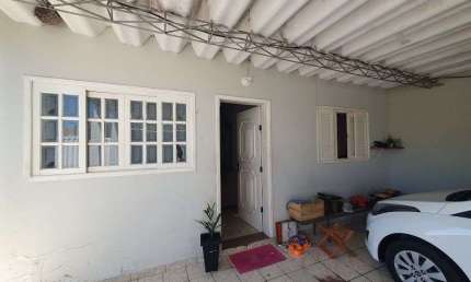 Casa para venda em Santa Terezinha de 130.00m² com 3 Quartos e 4 Garagens