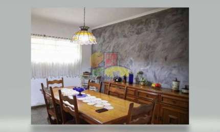 Sobrado para venda em Rudge Ramos de 240.00m² com 3 Quartos, 1 Suite e 4 Garagens
