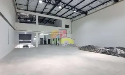 Galpão / Depósito / Armazém para alugar em Jardim São Caetano de 633.00m² com 5 Garagens