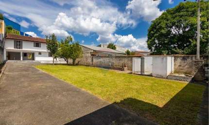 Casa para venda em Campo Pequeno de 182.00m² com 3 Quartos, 1 Suite e 2 Garagens