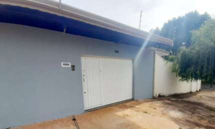 Casa para venda em São Luiz de 142.00m² com 4 Quartos e 4 Garagens